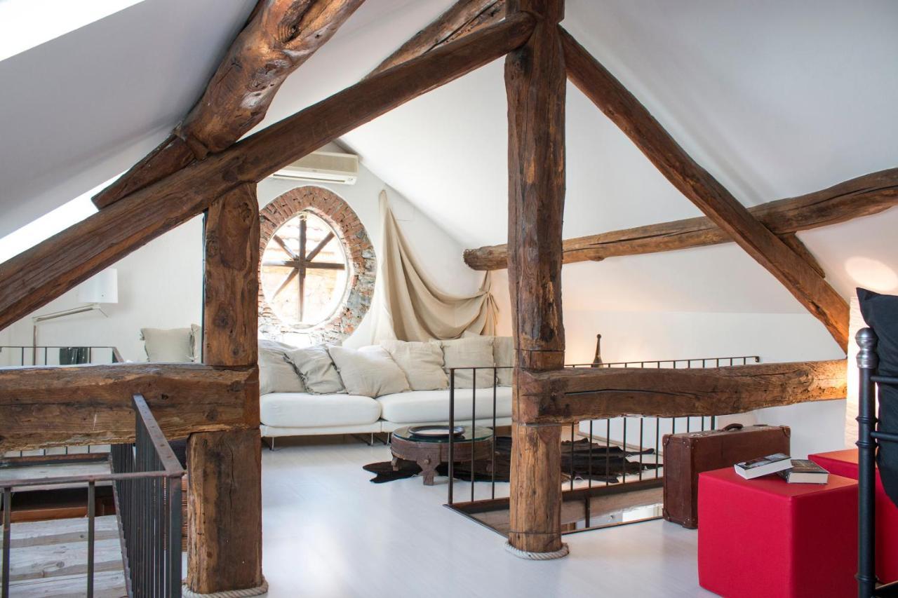 Rustic Suites At The Pier Of Brienno - The House Of Travelers 외부 사진